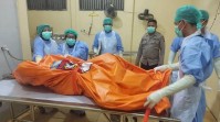 Diduga Sakit, Pria Lansia Meninggal dalam Rumah yang Terkunci