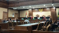 Saksi Sidang Bea-Cukai, Faizal Assegaf, Protes soal Jabatan