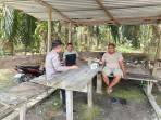 Bhabinkamtibmas Sungai Tapah Sambangi Warga, Perkuat Sinergi Jaga Kamtibmas