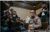 Dituntut 5 tahun penjara, eks Wamenaker 