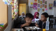 Guru Protes Dapat Beban Tambahan Mengajar Topik Gizi MBG di Sekolah