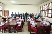 Bupati Afni Wujudkan Harapan Warga, Anak-anak SD Negeri 17 Teluk Lanus Kini Belajar di Ruang yang Lebih Layak