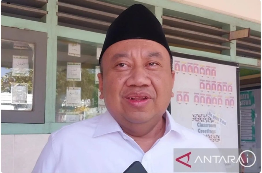 Komisi X DPR minta semua guru jadi PNS dan tak ambil solusi pendek