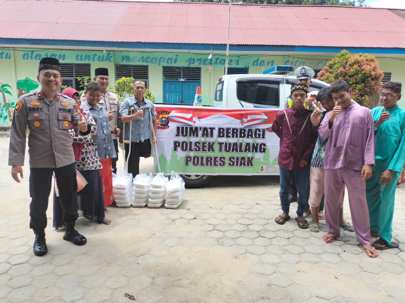 Berbagi Bersama Anak-anak Disabilitas di Jumat Berkah Polsek Tualang