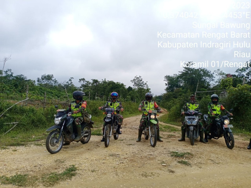 Tidak Ingin Terjadi Karhutla Di wilayah Waraga Binaan, Babinsa Laksanakan Patroli Serta Sosialisasi