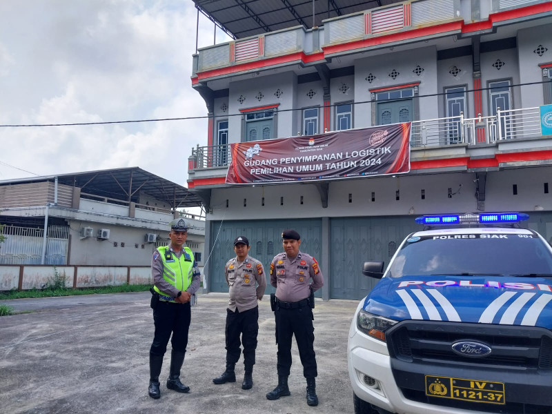 Menjaga Keamanan dan Ketertiban Menjelang Pemilu, Polres Siak Patroli Rutin Ke Kantor KPU Kabupaten Siak
