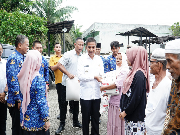 Beras Gratis 10 Kg Bupati Kampar Tersendat, Kinerja Dinsos Dipertanyakan