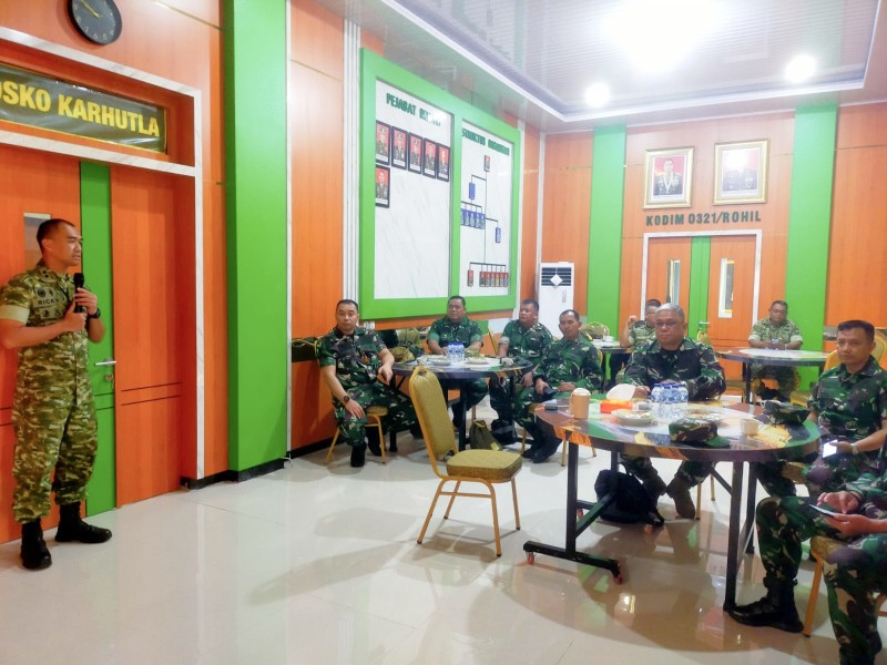 Mabes TNI Tugaskan 1 Jenderal dan 6 Pamen ke Rokan Hilir untuk Atasi Karhutla