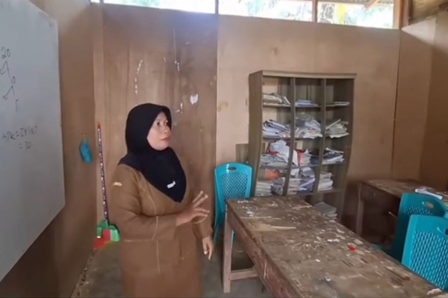 Viral SD di Kampar Sudah 22 Tahun Berdinding Triplek, Wabup: Kenapa Tak Dibenahi Pemerintahan Sebelumnya?
