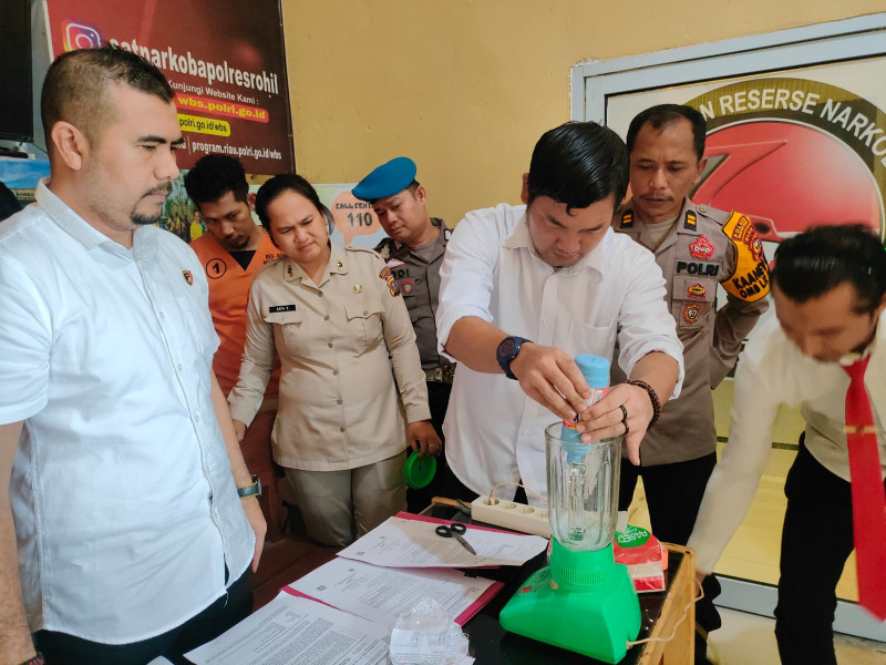 Sat Res Narkoba Polres Rohil Musnahkan BB Narkotika Jenis Sabu 83,28 Gram dari 6 Tersangka