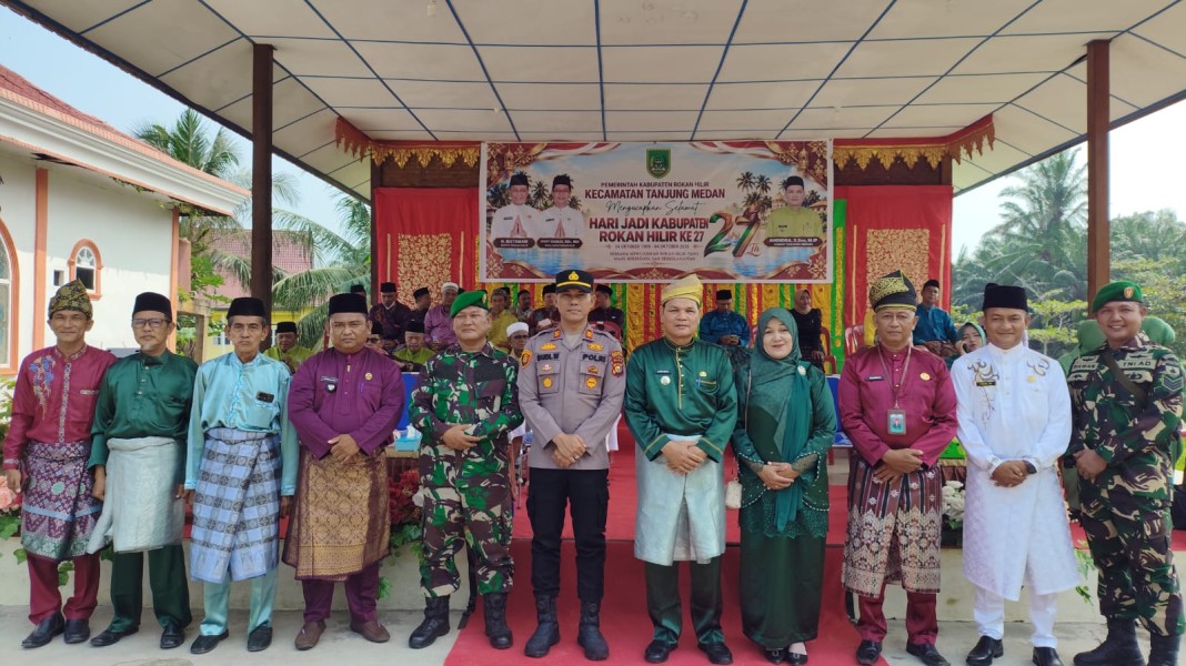 Kapolsek Pujud AKP Budi Winarko Hadiri Apel HUT ke-27 Kabupaten Rohil di Tanjung Medan