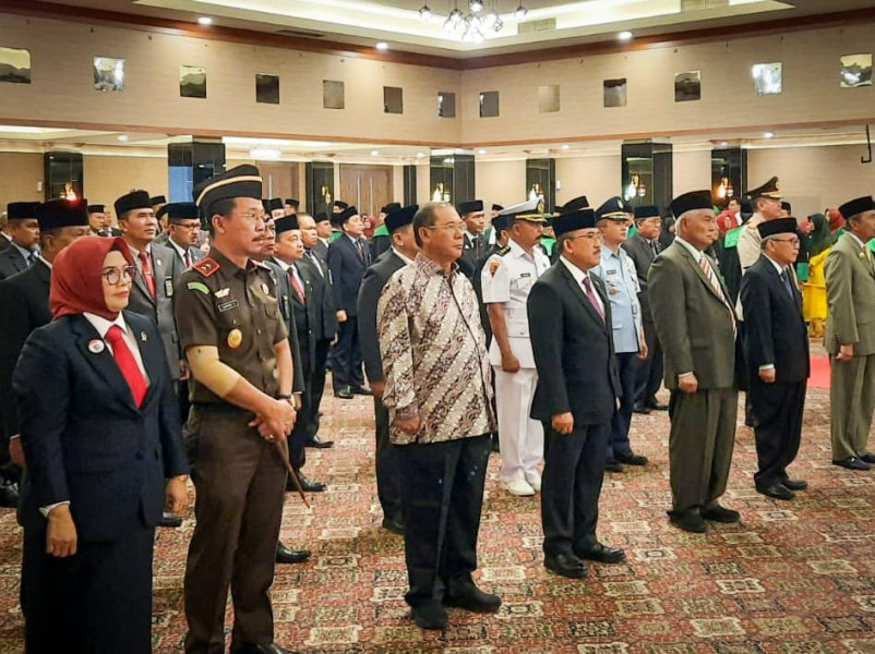Kejati Riau Hadiri Wisuda Purna Bhakti Ketua Pengadilan Tinggi Agama Pekanbaru
