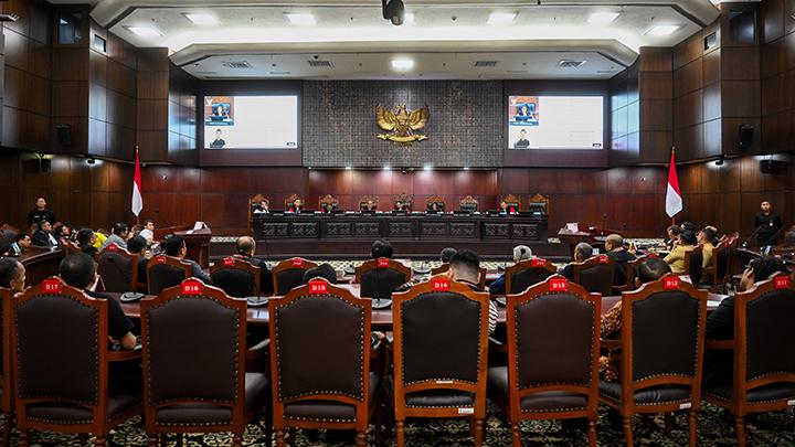 Kawal Putusan MK, Guru Besar hingga Aktivis Akan Turun ke Jalan Lawan Pembangkangan DPR