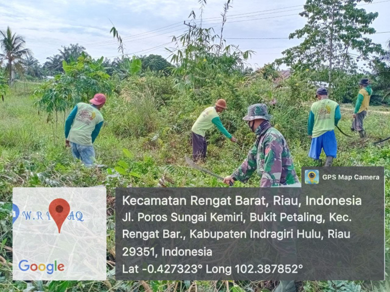 Diharapkan Peduli Lingkungan Bersih, Babinsa Bersama Warga Lakukan Gotong Royong
