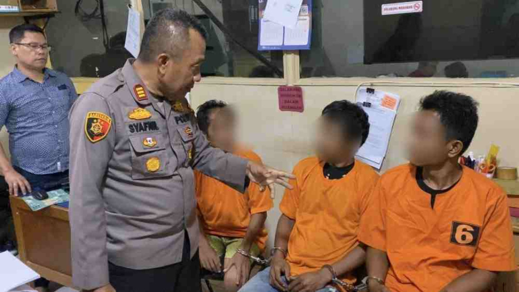 Polisi Ringkus Tiga Pelaku Pencurian di Bekas Kantor Kejati Riau