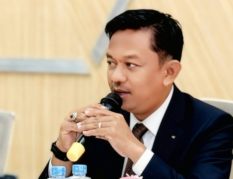 Diskominfotiks Rohil Klarifikasi Isu Pribadi Bupati: Itu Ranah Privasi, Bukan Urusan Birokrasi