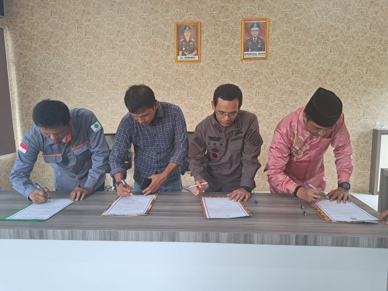 Para Pihak Proyek Strategis Daerah Nyatakan Fakta Integritas di Kejari Dumai