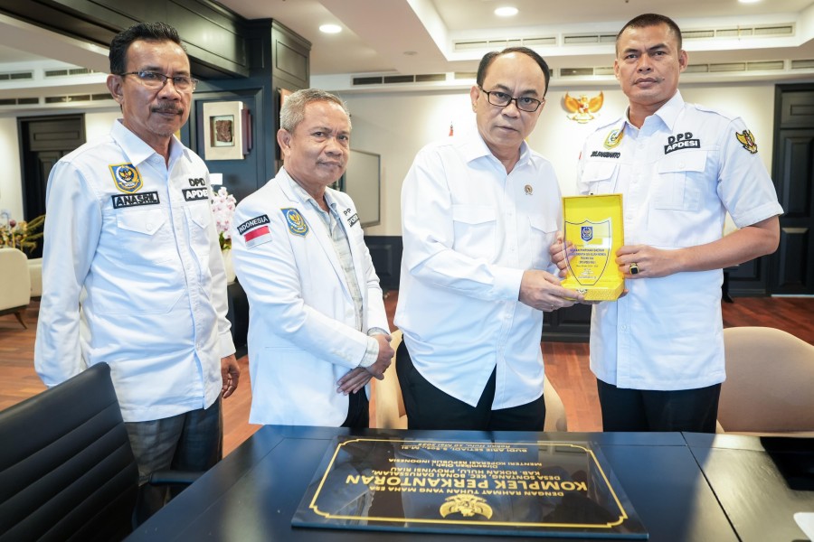 Zulfahrianto ketua dpd apdesi provinsi riau di undang langsung menteri koperasi dan ukm ke jakarta