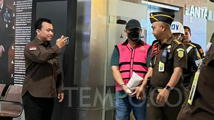 Kejaksaan Agung Tangkap ASB Tersangka Korupsi Impor Gula