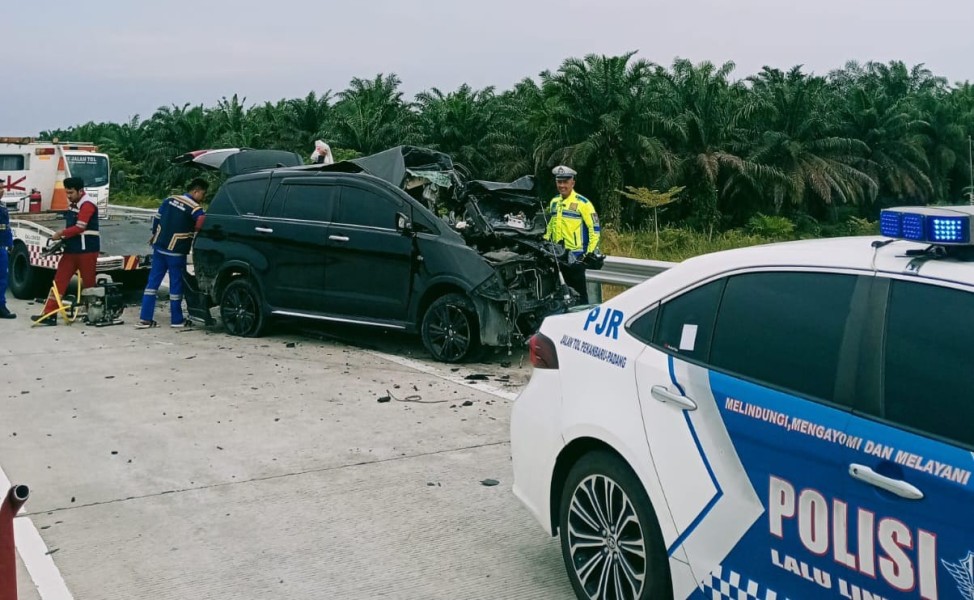 Kecelakaan Maut Tol Bangkinang KM 25+250 A Menelan Dua Korban Jiwa