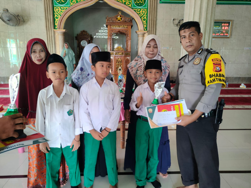 Polsek Bagan Sinembah Hadiri Acara Pemberian Hadiah Dalam Memperingati Maulid Nabi Muhammad SAW