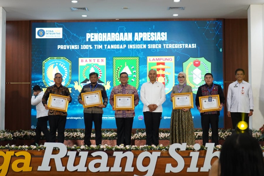 Komitmen Keamanan Siber, Pemprov Riau Terima Penghargaan BSSN