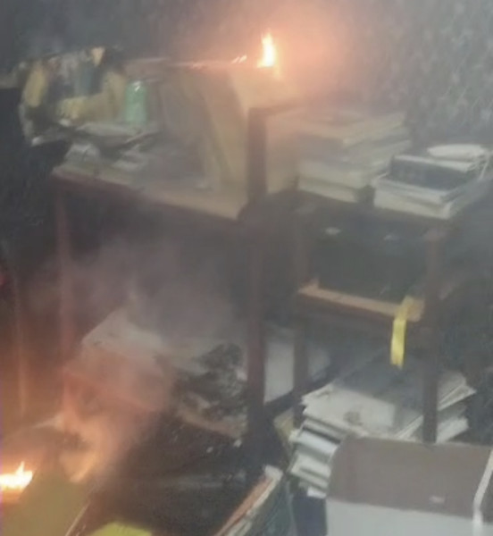 Law Office Titian Teras Pekanbaru Diteror Bom Molotov