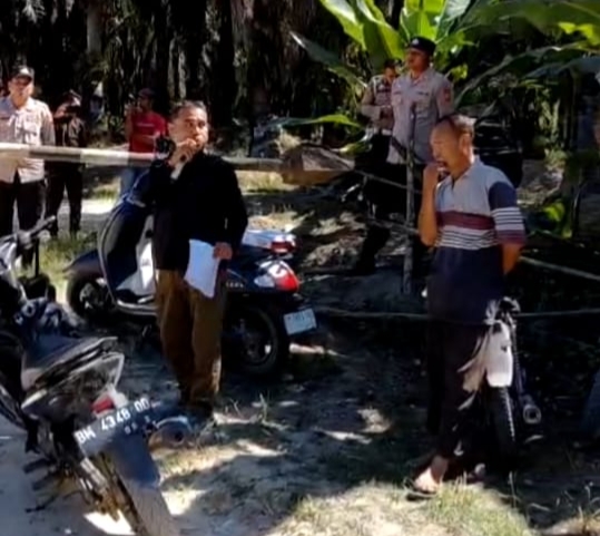 Pulhan  Masarakat  dan Yaasan  Peduli Hutan Gelar Aksi amai  di Lahan  Perebunan  awit  Didua  Daam  Kawasan Hutan