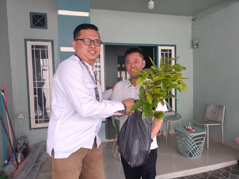 Menyambung Silaturrahim, Ketua KNPI Riau Berkunjung Ke Kediaman Bupati Rohil Afrizal Sintong