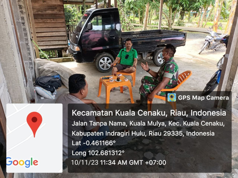 Lakukan Komsos, Babinsa Jalin Hubungan Baik Antara TNI dan Masyarakat Binaannya