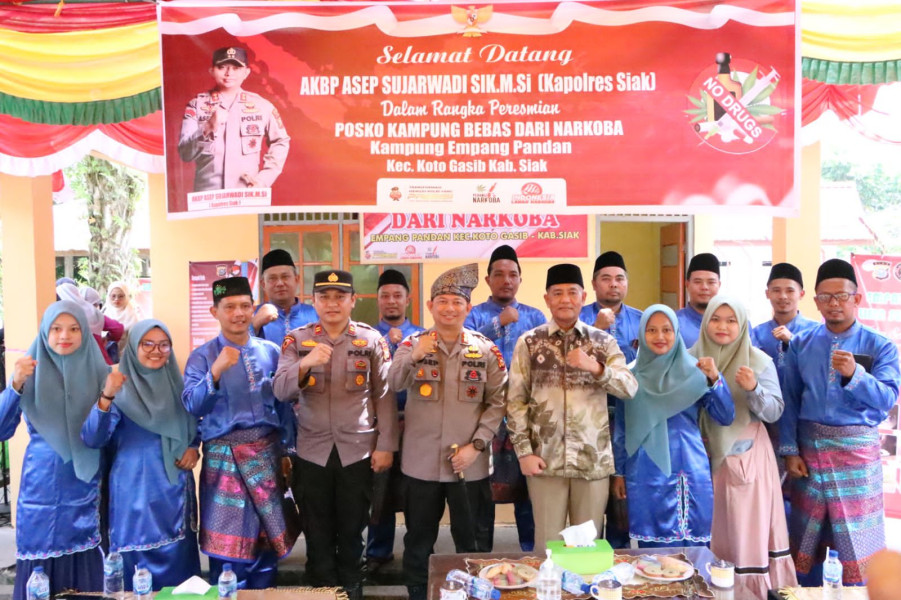 Jadi Percontohan, Kapolres Siak AKBP Asep Sujarwadi Resmikan Posko Kampung bebas dari Narkoba