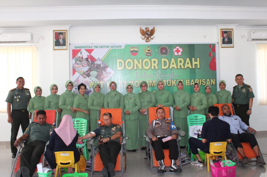 Dandim 0301/Pbr Dampingi Danrem Tinjau Giat Sunatan Massal dan Donor Darah