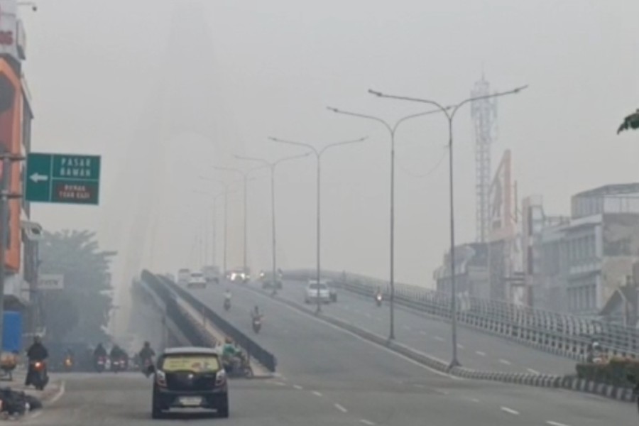 Asap Selimuti Pekanbaru, PM2.5 Tembus 215,5 µg/m³, Kualitas Udara Sangat Tidak Sehat