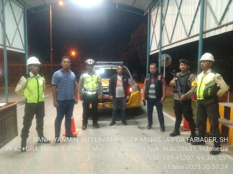 Antisipasi Gangguan Kamtibmas, Personil Gabungan Polsek Minas Giat KRYD dan Patroli Blue Light