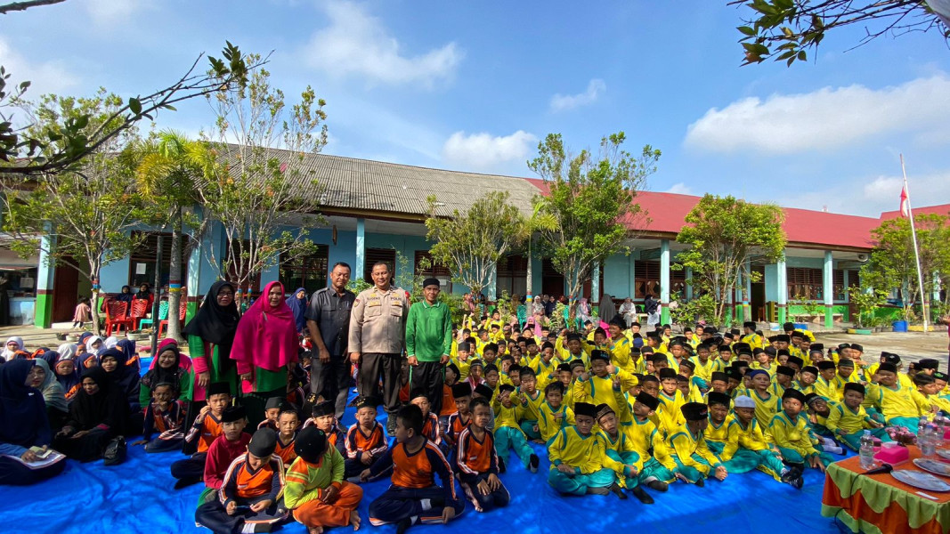 Cegah Bullying di Sekolah, Polsek Tualang Berikan Edukasi di SDI Nurul Haq