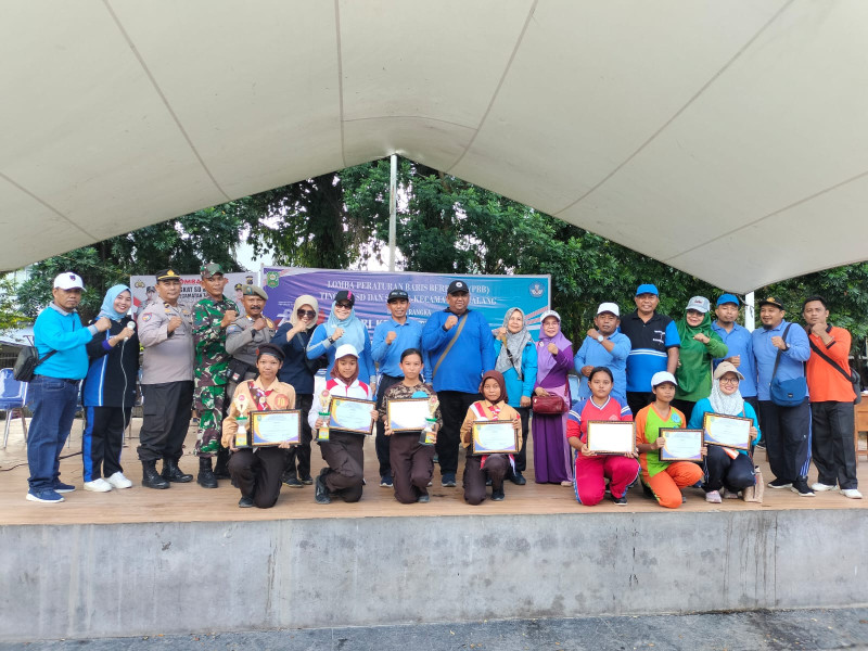 Personil Polsek Tualang Hadiri Pembukaan Lomba PBB Tingkat SD dan SMP Se-Kecamatan Tualang