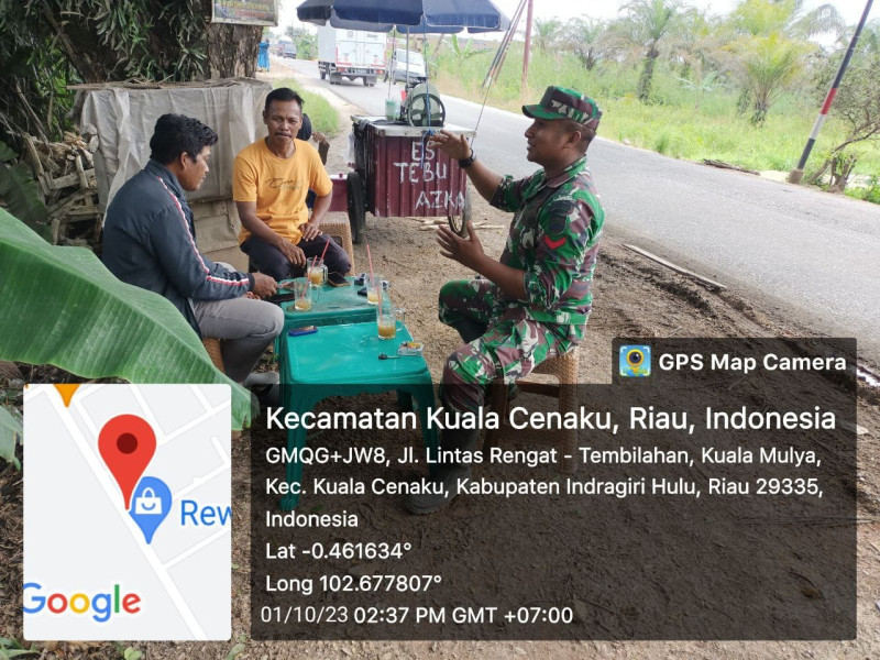 Babinsa Jalin Hubungan Baik antara TNI dan Masyarakat Komsos Jalannya Ke Wilayah Binaanya