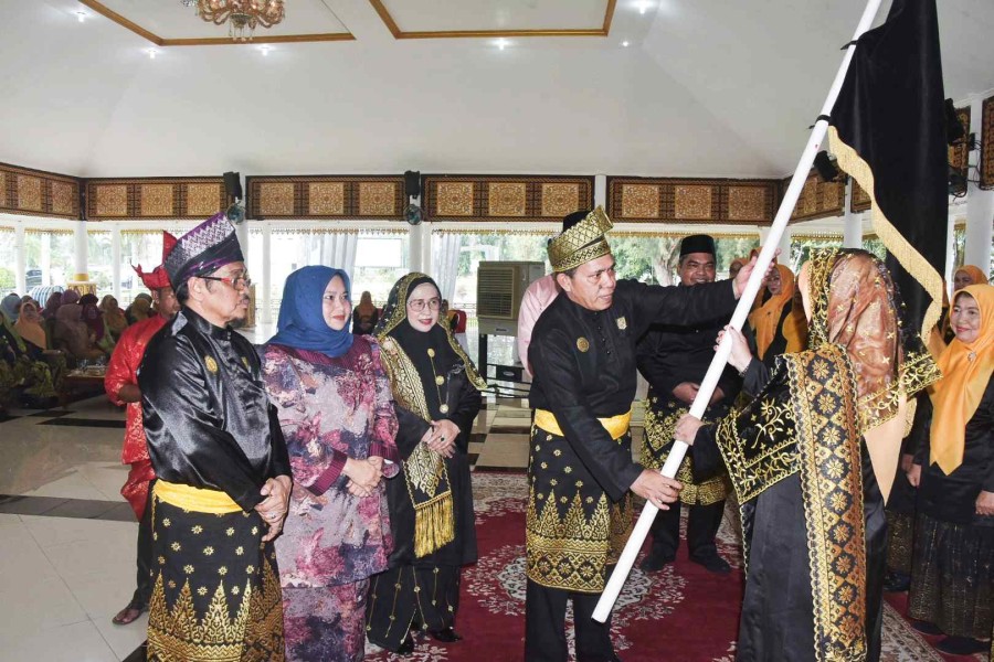 Puan LAM-R Bengkalis Resmi Dilantik, Bupati Hj. Kasmarni Ucapkan Tahniah dan Ajak Perkuat Peran Perempuan
