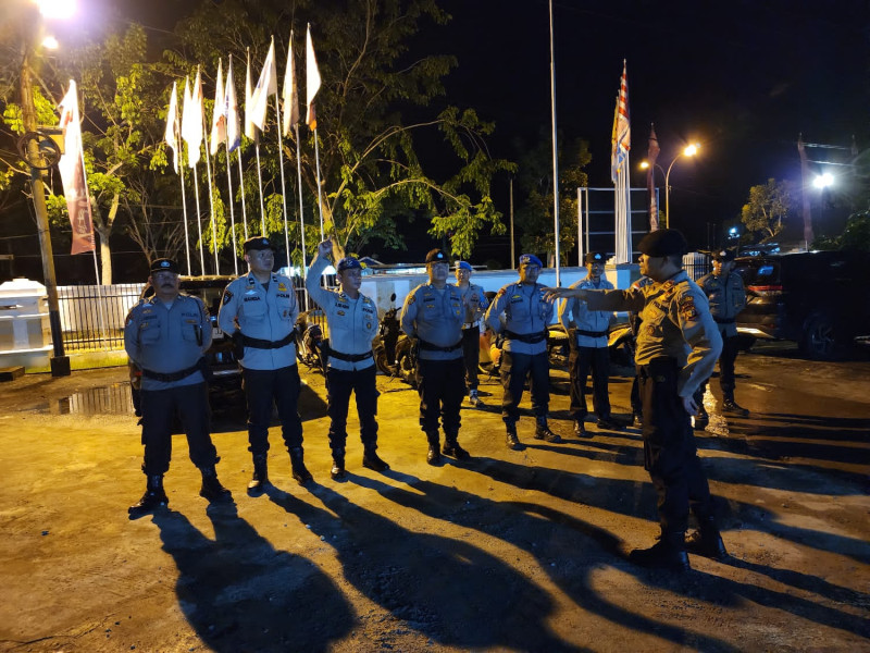 Tanggung Jawab Jaga Kantor Situasi Kamtibmas KPU 24 Jam, Personel Polres Rohil Gelar Apel Pasukan
