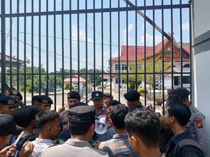AMAK Rohul lakukan aksi demontrasi terkait RSUD Rohul