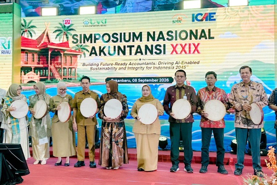 Pemprov Riau Dorong Kolaborasi Akuntansi dan AI untuk Tata Kelola Pemerintahan