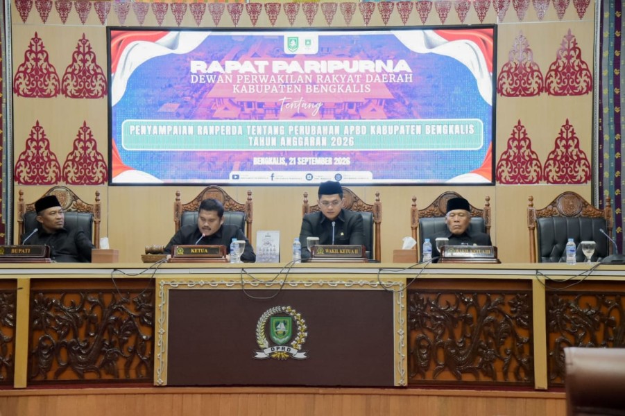 Bupati Bengkalis Sampaikan Ranperda dan Nota Keuangan Perubahan APBD 2026, Fokus Perkuat Pembangunan dan Pelayanan Masyarakat