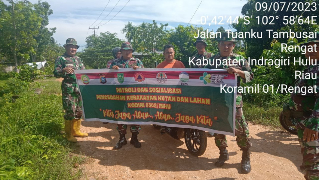 Hindari Terjadi Karhutla, Anggota Koramil 01/Rengat Terus Sosialisasi dan Himbau Masyarakat