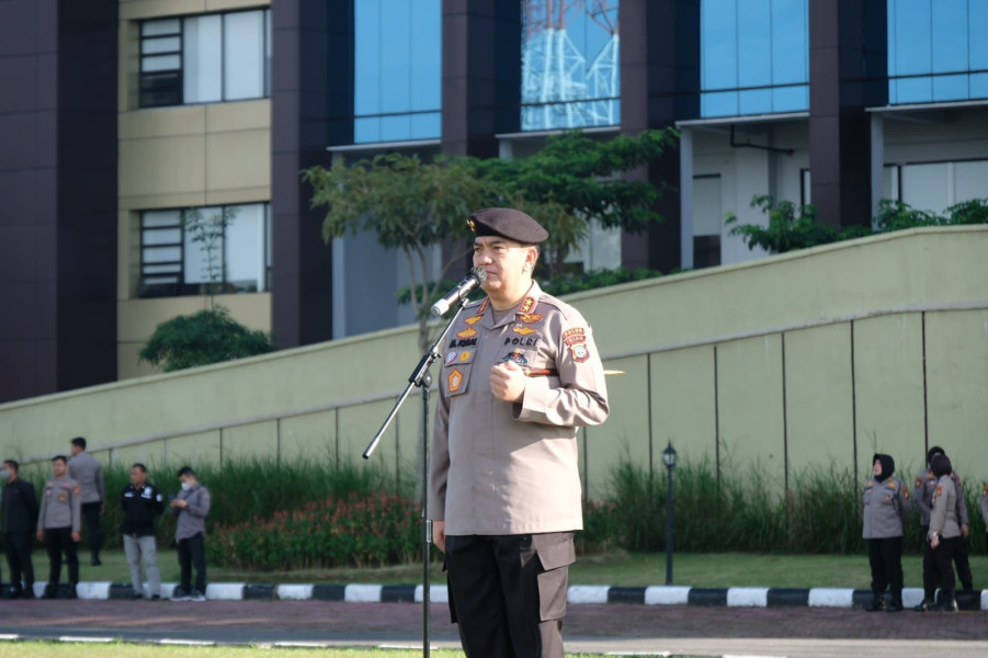 Kapolda Riau : 'Jangan Lupakan Jasa Orang Tua dan Jadilah Polisi yang Dicintai Masyarakat'