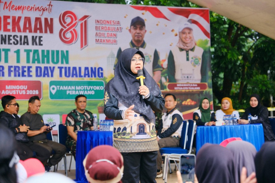 Di Tengah Car Free Day Tualang, Bupati Siak Afni Zulkifli Ajak Warga Cegah Karhutla