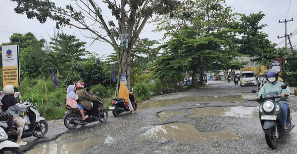 Pj Gubernur Riau Soroti Jalan Rusak: Payah Cari Jalan Bagus di Pekanbaru