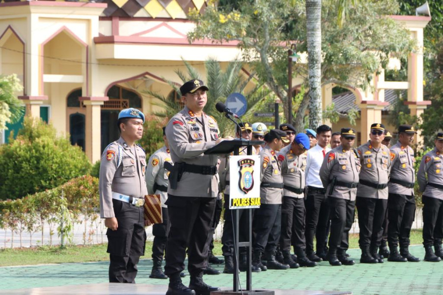 Kapolres Siak AKBP Asep Sujarwadi Pimpin Upacara Pelantikan dan Sertijab Serta Pelepasan Purna Tugas Personil Polres Siak