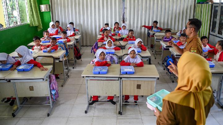 Kritik Anggota DPR Soal Wacana Serangga Jadi Menu MBG: Pendidikan Gizi Seimbang Lebih Penting