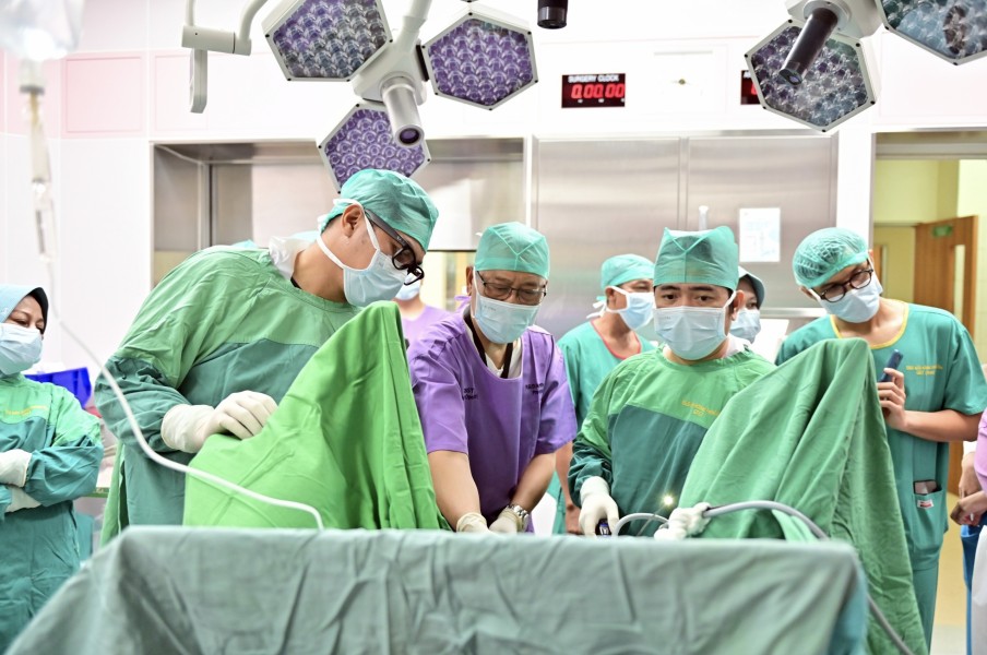 Hanya Ada 37 Kasus di Dunia, Tim Dokter Riau Sukses Operasi Rekonstruksi Menouria