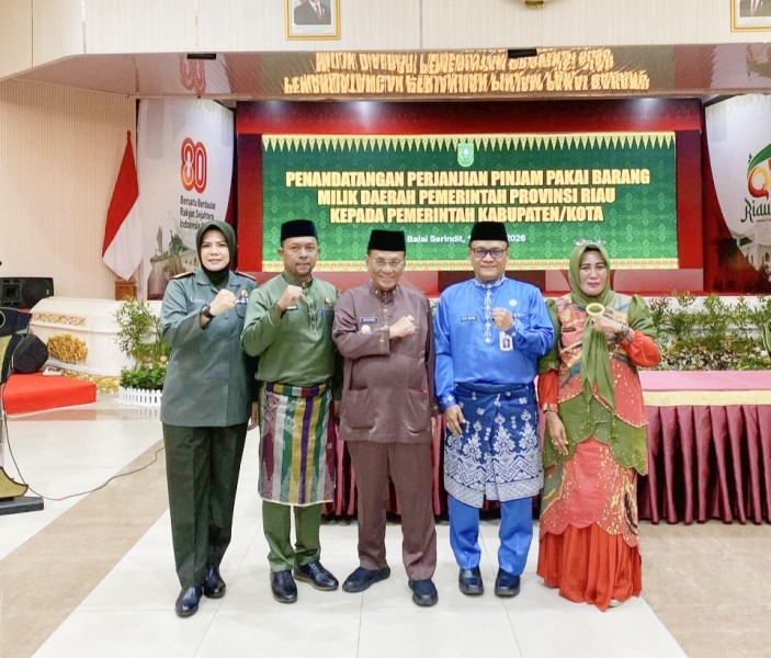 Dukung Koperasi Merah Putih, Bupati Rohil H. Bistamam Teken Perjanjian Pinjam Pakai Aset Pemprov